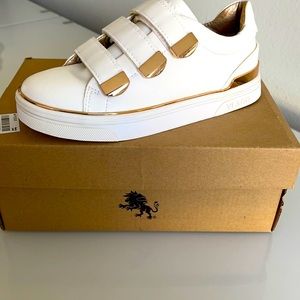 Brand new kids sneaker
